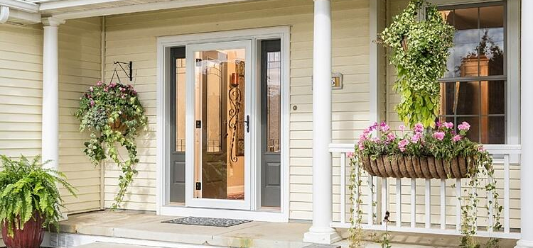 screen door installation in San Dimas